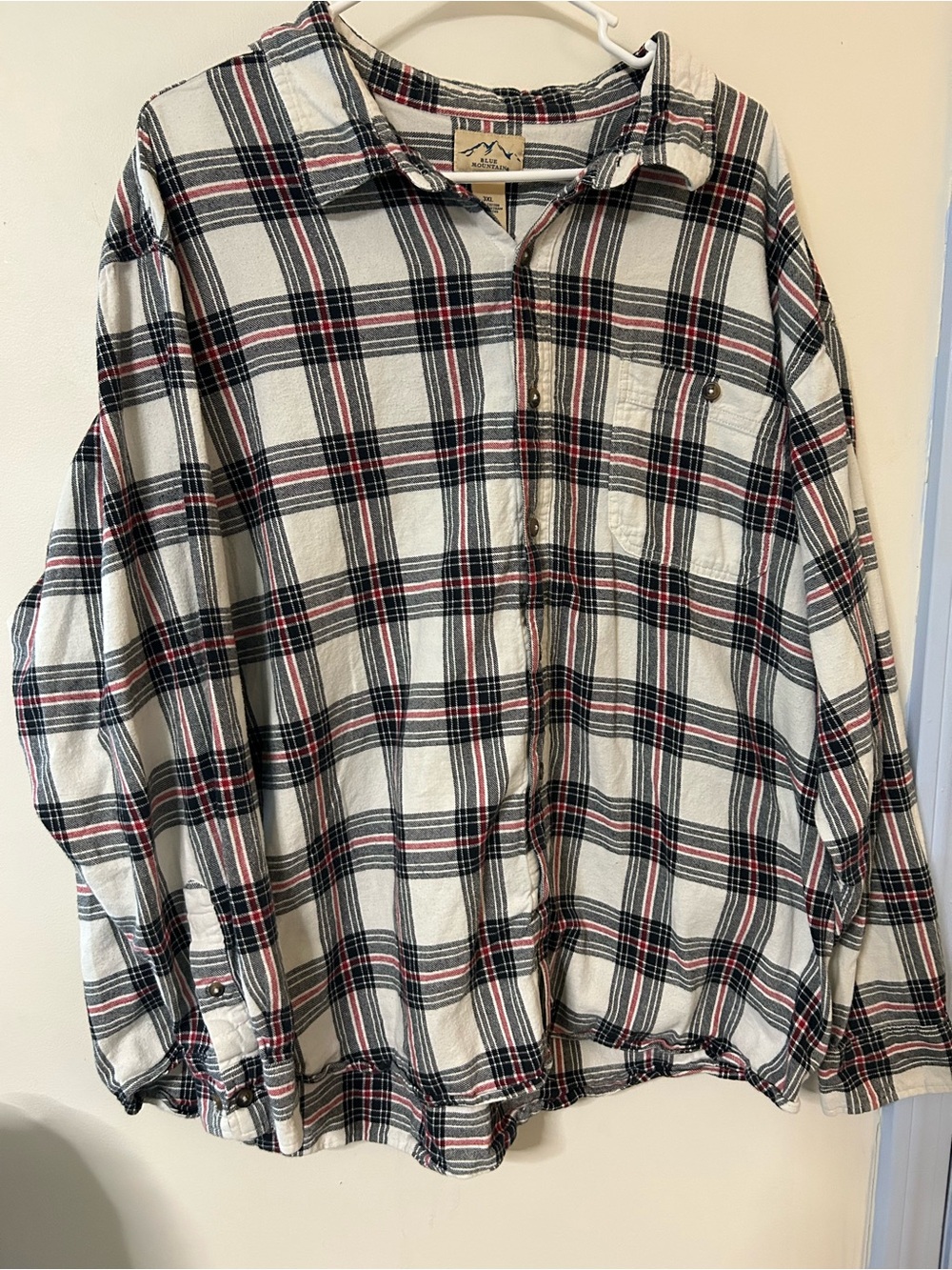 Unbranded Cream Plaid Long-Sleeve Button-Down Shirt with Black & Red Accents